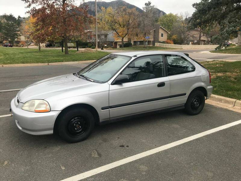 Illustration for article titled ahhh, ok, but... what if I wanted a selection of nearly identical ek/ej silver hatchbacks?
